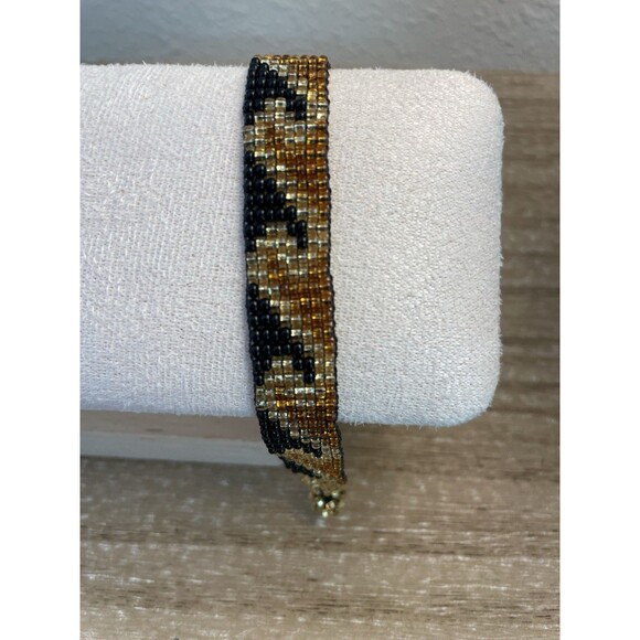 Southwestern Wave Delicate Beaded Bracelet Black Gold Brown - Picture 2 of 7